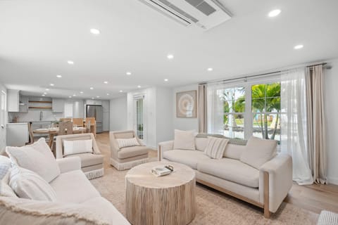 Casa Poinsetta House in Longboat Key