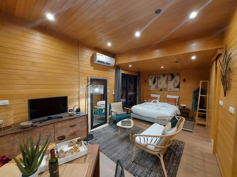 Property building, Living room