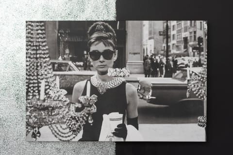 2 Condo Units! Sleeps 26! Free Parking, 5 Min DT Apartment in East Nashville