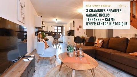 Communal lounge/ TV room, TV and multimedia, Living room, internet