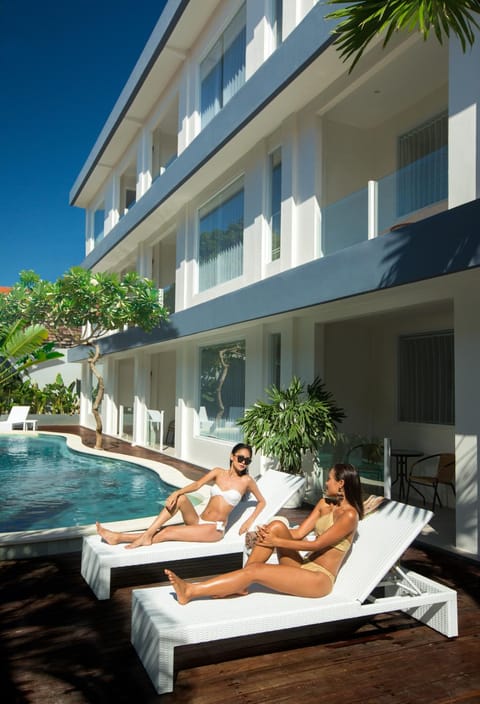 Property building, On site, Pool view, Swimming pool