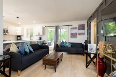 Living room, Photo of the whole room, Seating area