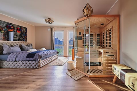 Sauna, Bedroom