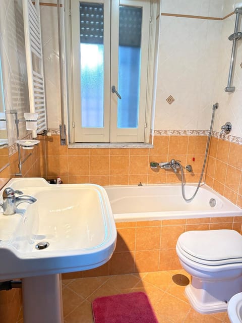 Rosa Home Apartment in Salerno