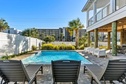 5 BR 4 BA Private Pool Beach luxury House in Okaloosa Island