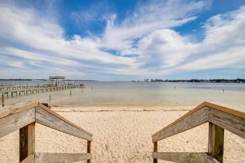 4 BR 2 BA Private Pool Pickleball Fun House in Fort Walton Beach