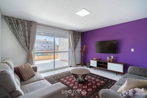 TV and multimedia, Balcony/Terrace, Living room, City view