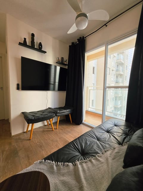 Communal lounge/ TV room, TV and multimedia, Living room, Seating area