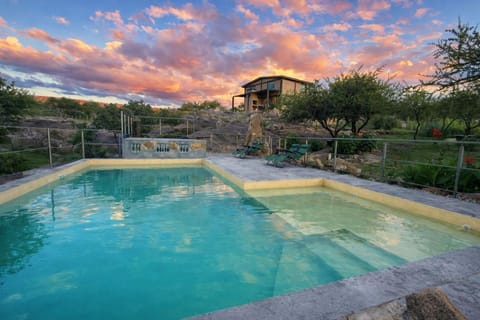 Swimming pool