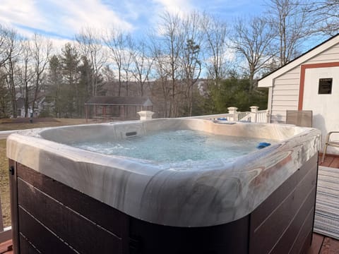 Natural landscape, Hot Tub, View (from property/room), Balcony/Terrace