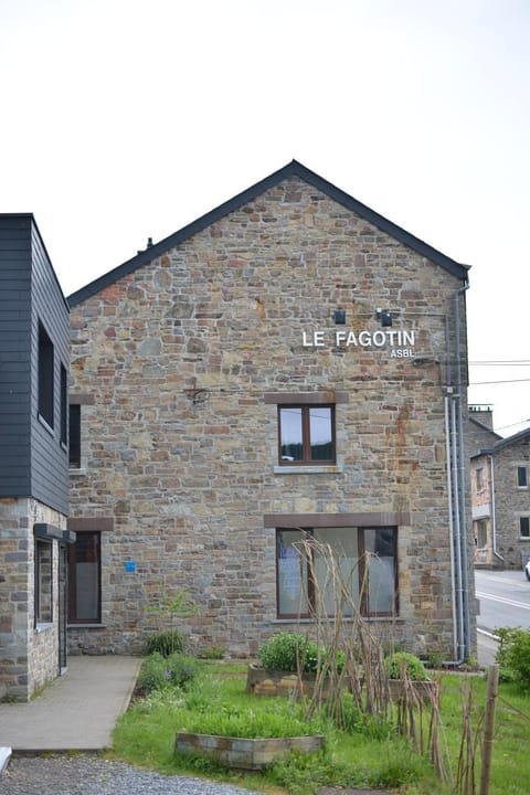 Le Fagotin - Youth hostel Farm Stay in Wallonia, Belgium