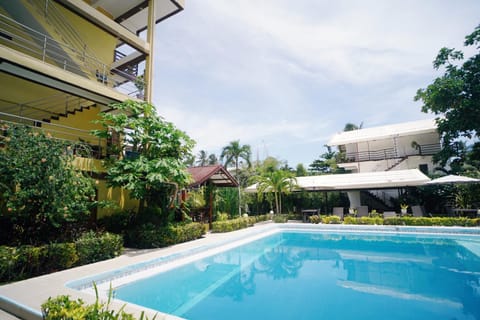 Property building, Garden, Pool view, Swimming pool