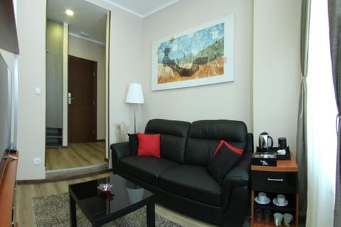 Day, Living room