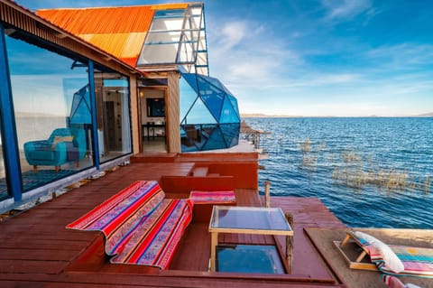 Nearby landmark, Off site, Balcony/Terrace, Lake view, Landmark view
