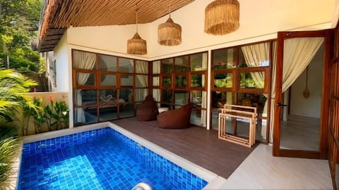 Patio, Day, View (from property/room), Balcony/Terrace, Pool view, Swimming pool, sunbed