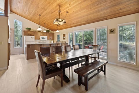 Whistling Swan 8 home House in Sunriver