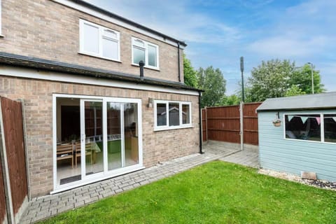 Property building, Spring, Day, Garden, Other, Garden view