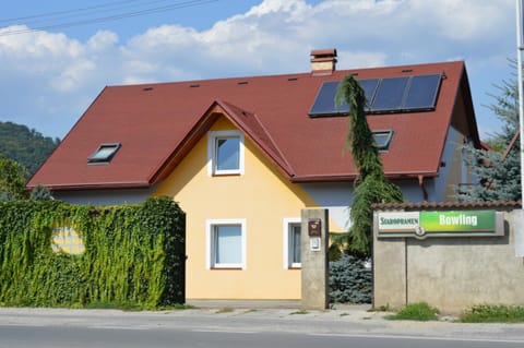 Facade/entrance, Street view