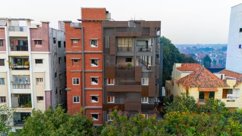 Property building, Day, City view