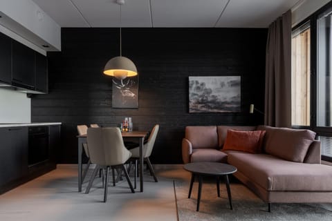 Living room, Dining area, heating, internet, kitchen