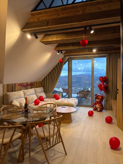 Living room, Seating area, Dining area