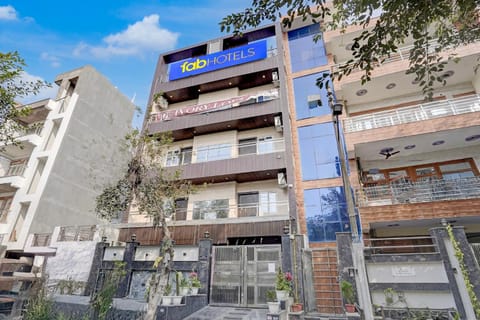 Property building, Facade/entrance