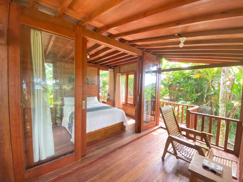 Day, Natural landscape, Garden, Balcony/Terrace