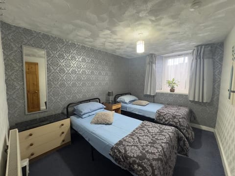 The Bluebird Porthmadog Retreat Apartment in Porthmadog