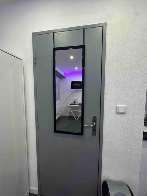 Beautiful Studio Near Basel 2 pers parking Apartment in Saint-Louis