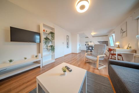 Beautiful apartment Near Basel 4 people Huningue Apartment in Weil am Rhein