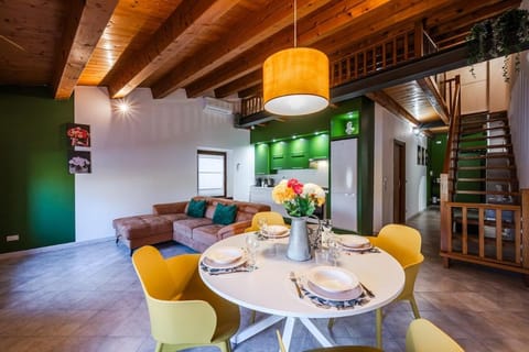 M2C Maison Bouquet - vista Adige - self check-in Apartment in Verona