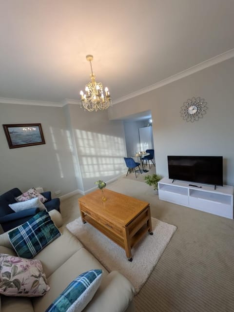 Bright Comfortable 1 Bedroom Flat Apartment in Sheffield