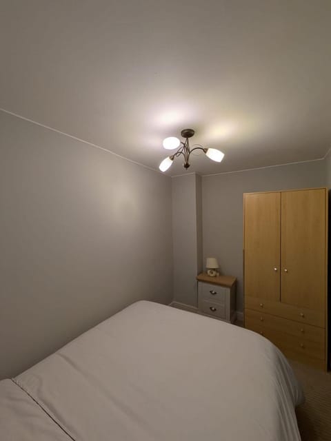 Bright Comfortable 1 Bedroom Flat Apartment in Sheffield