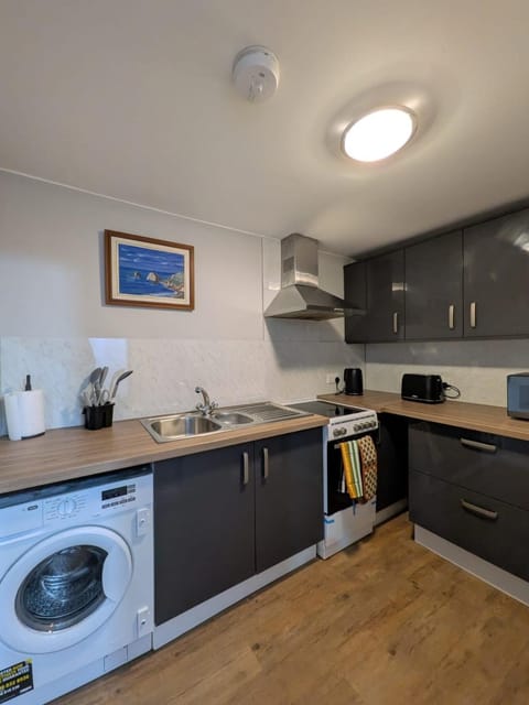 Bright Comfortable 1 Bedroom Flat Apartment in Sheffield
