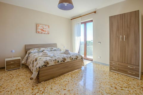 Bed, Sea view