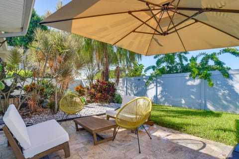 Heated Pool and Game Room! Seminole Family Getaway House in Seminole