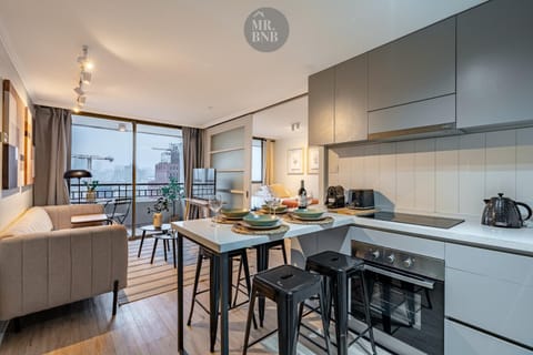 Lounge or bar, kitchen