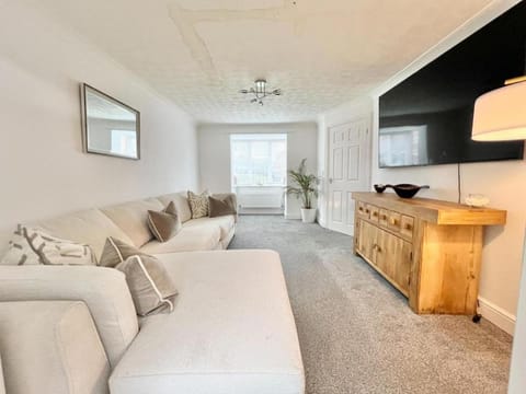 TV and multimedia, Seating area