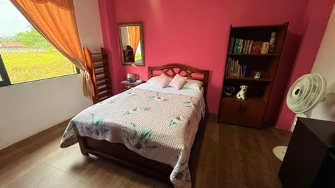 Bed, Library, Photo of the whole room, Sunrise, furniture, internet, towels