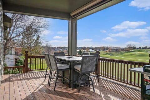 Mulligan Manor Golf Course Views Fun Amenities House in Omaha