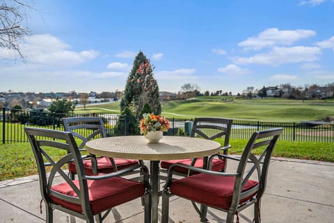 Mulligan Manor Golf Course Views Fun Amenities House in Omaha
