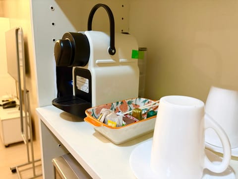 Coffee/tea facilities, Kitchen or kitchenette