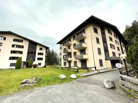 Appartement spacieux avec parking et animaux admis, proche de Chamonix - FR-1-343-273 Apartment in Les Houches