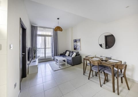 TV and multimedia, Living room, Photo of the whole room, Seating area, Dining area, air conditioner