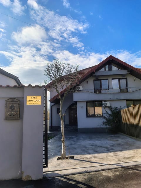 CASA Don Lucio Apartment hotel in Craiova