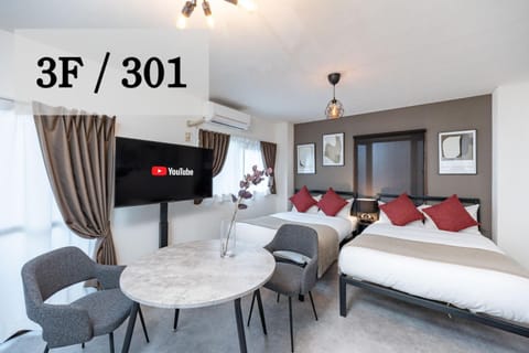 Bed, TV and multimedia, Living room, Photo of the whole room, Bedroom