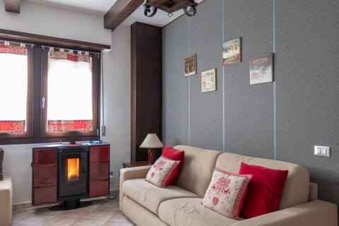 -GARDEN HOME- 700m SKILIFT - PARKING - DOWNHILL Apartment in Bardonecchia