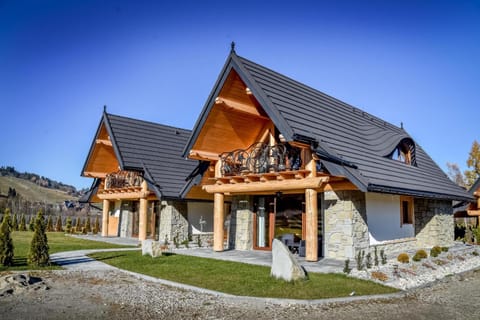 Property building, Spring, Day, Mountain view