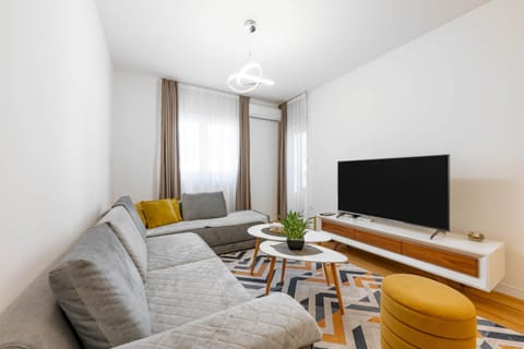 Communal lounge/ TV room, TV and multimedia, Evening entertainment