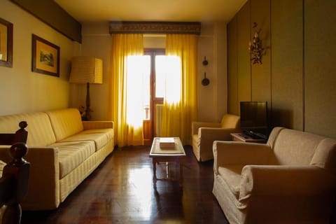 Relax in Residence con parcheggio -3min Centro- Apartment in Pescasseroli